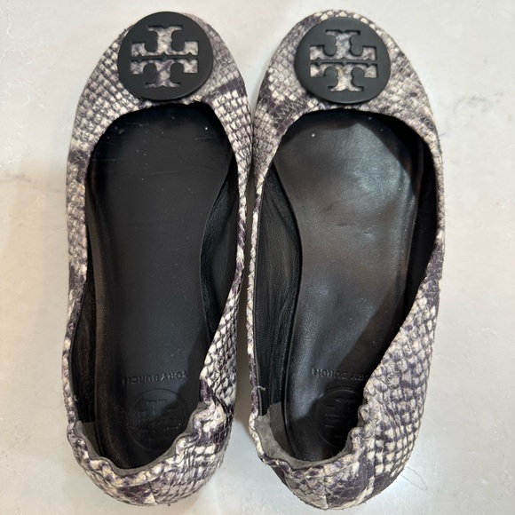 Tory Burch flats size 6 - Picture 2 of 5